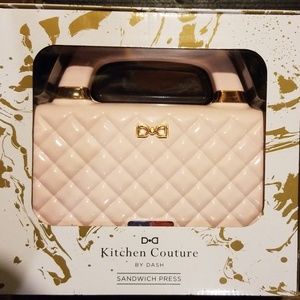 Pink purse sandwich press